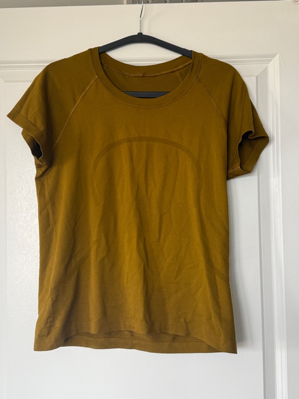 Lululemon Women’s Swiftly Tech Short Sleeve Race Length